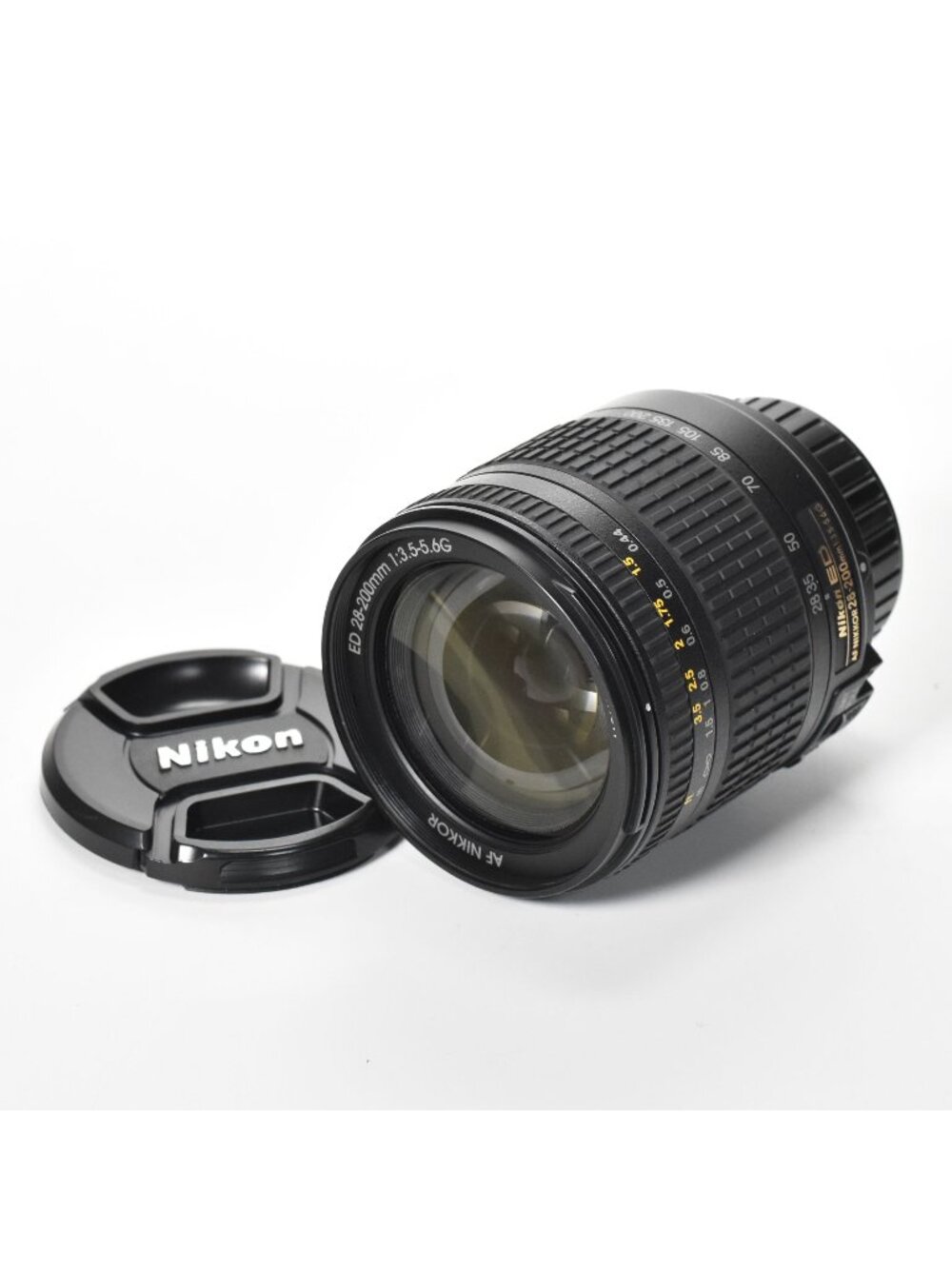 Nikon AF Nikkor 28-200mm f/3.5-5.6G ED IF Lens Wide Angle Zoom Telephoto